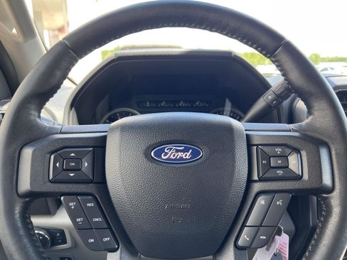 Used 2018 Ford F150 XLT w/ Equipment Group 302A Luxury AWD/4WD image 24
