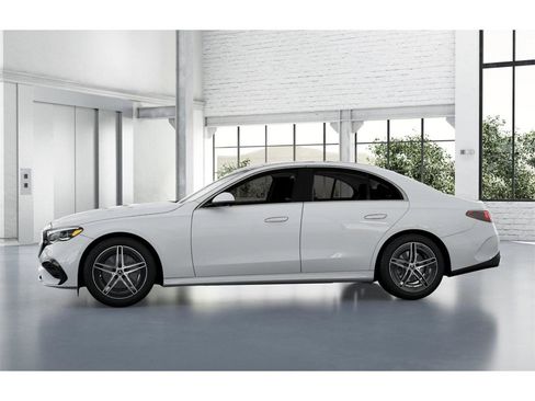 Used 2025 Mercedes-Benz E 350 4MATIC Sedan image 38