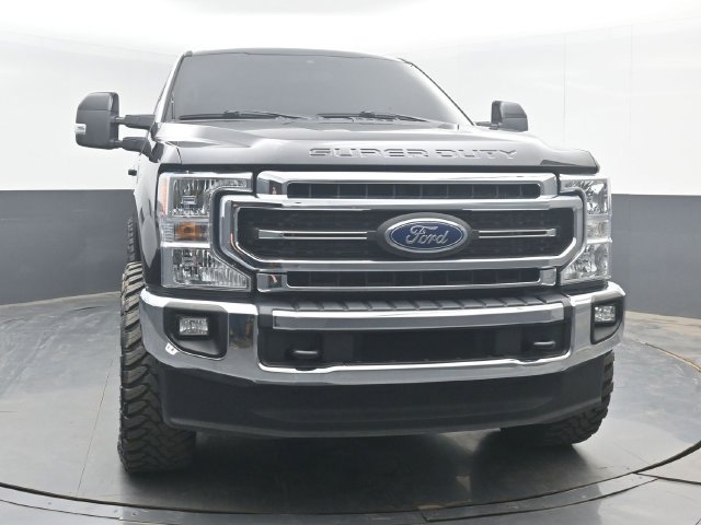 Used 2021 Ford F250 Lariat w/ FX4 Off-Road Package AWD/4WD image 3