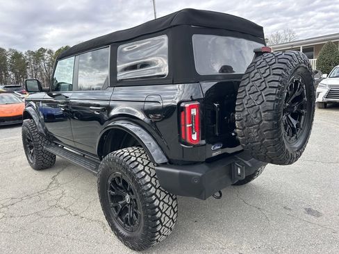 Used 2023 Ford Bronco Outer Banks image 3