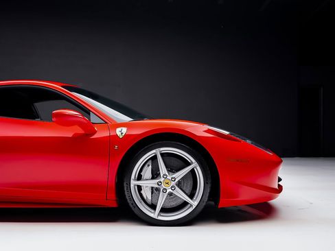 Used 2011 Ferrari 458 Italia Coupe RWD image 41