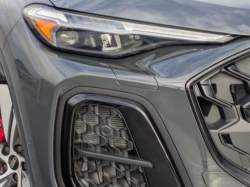 New 2025 Audi SQ5 Premium Plus image 16
