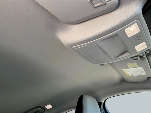 Used 2025 Ford Escape Active AWD/4WD image 26