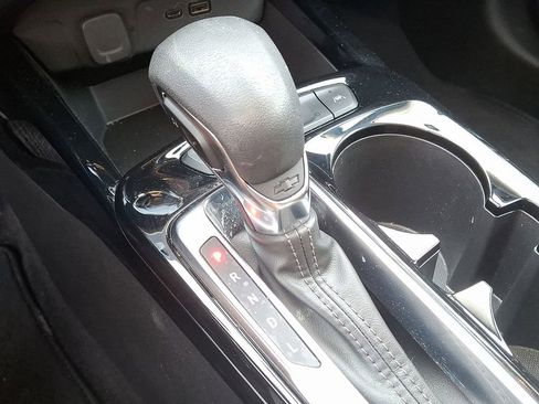 Used 2024 Chevrolet Trax LT w/ Driver Confidence Package image 14