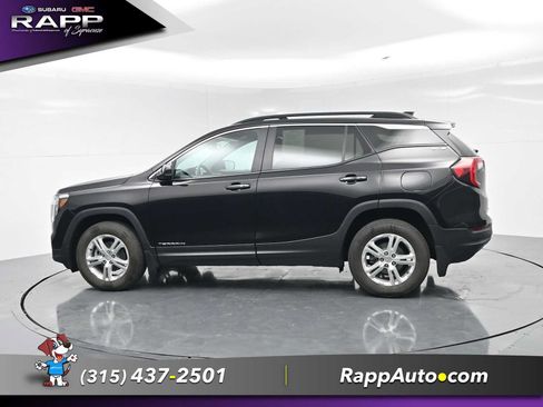 Used 2022 GMC Terrain SLE w/ Driver Convenience Package AWD/4WD image 4