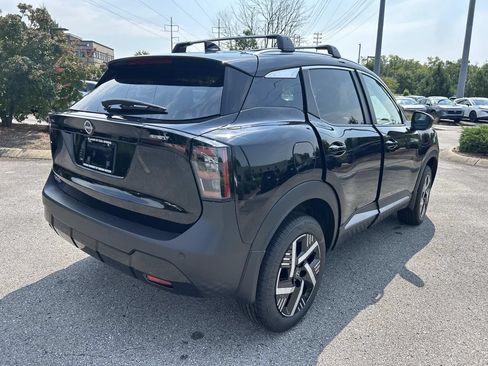 New 2026 Nissan Kicks SV w/ Cold Weather Package FWD image 7