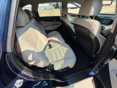 Used 2018 Kia Sorento EX AWD/4WD image 12