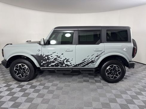 Used 2023 Ford Bronco Outer Banks image 6