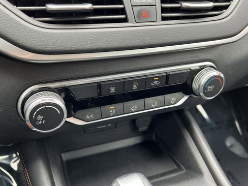 Used 2021 Nissan Altima 2.5 SR image 18