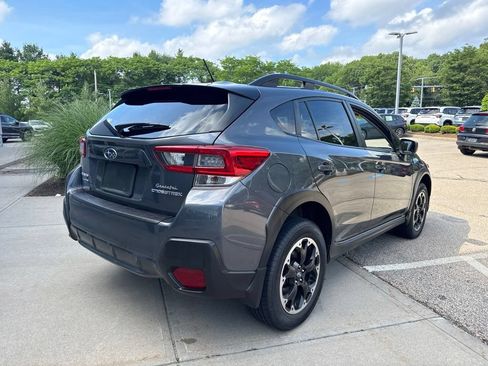 Used 2021 Subaru Crosstrek 2.0i AWD/4WD image 2