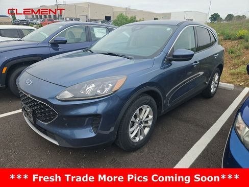 Used 2020 Ford Escape SE FWD image 2