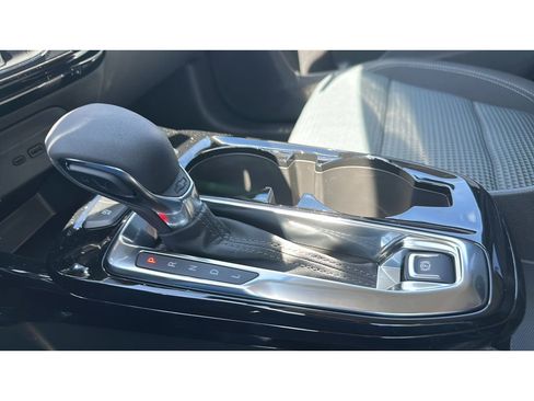 New 2026 Chevrolet Trax LT w/ Driver Confidence Package FWD image 17