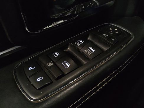 Used 2017 RAM 1500 Limited image 27