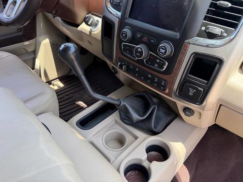 Used 2018 RAM 3500 Laramie RWD image 15