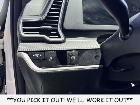 Used 2023 Kia Sportage LX FWD image 14