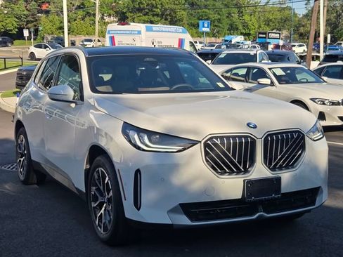 Used 2026 BMW X3 xDrive30i w/ Convenience Package AWD/4WD image 3