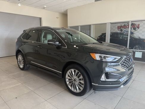 Used 2024 Ford Edge Titanium w/ Titanium Elite Package image 4