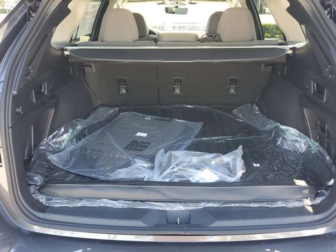 Used 2025 Subaru Outback Premium AWD/4WD image 4