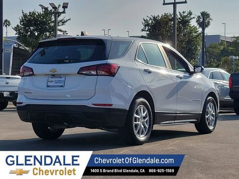 Certified 2022 Chevrolet Equinox LS FWD image 12