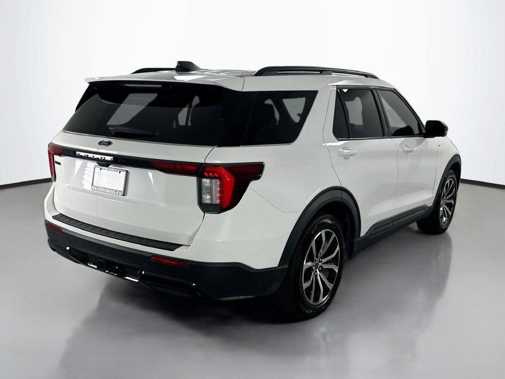 Used 2025 Ford Explorer ST-Line RWD image 5