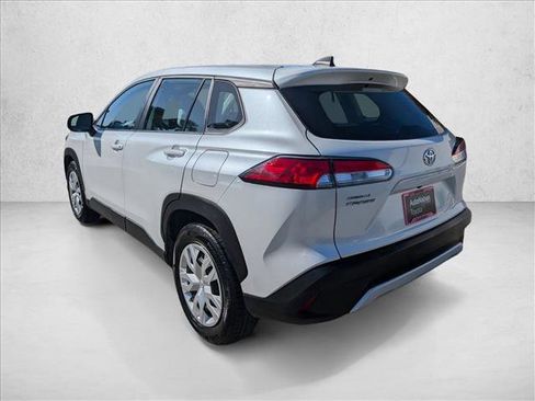 Certified 2024 Toyota Corolla Cross L FWD image 8