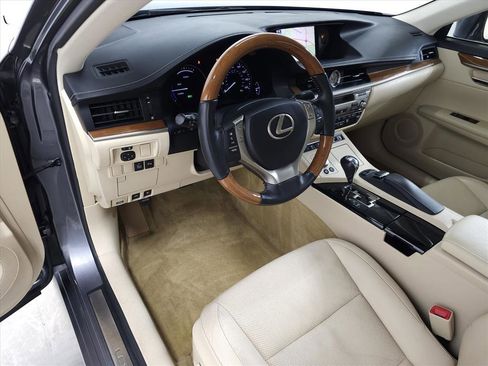 Used 2014 Lexus ES 300h image 14