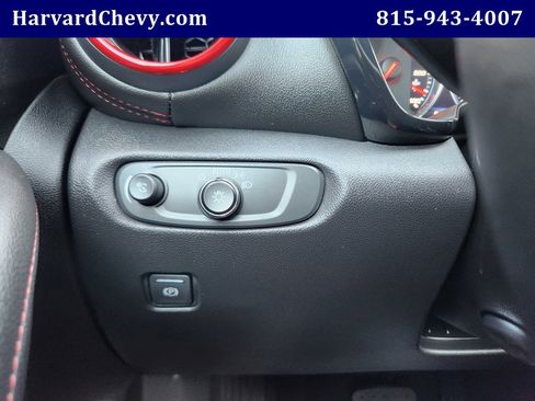 Used 2022 Chevrolet Blazer RS w/ Enhanced Convenience Package image 21