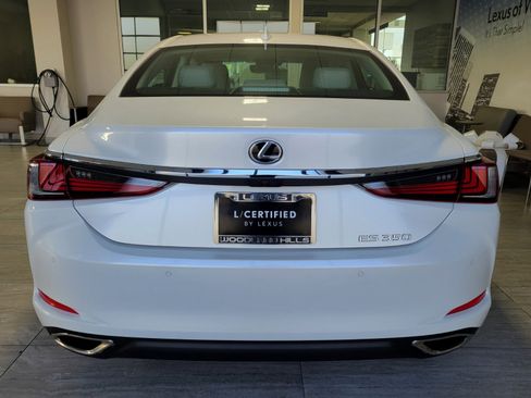 Certified 2024 Lexus ES 350 w/ Premium Package image 4