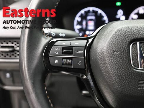 Used 2025 Honda HR-V Sport image 15