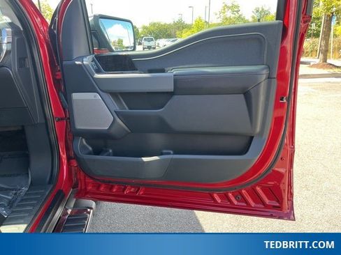 Certified 2021 Ford F150 Lariat w/ Equipment Group 502A High image 25