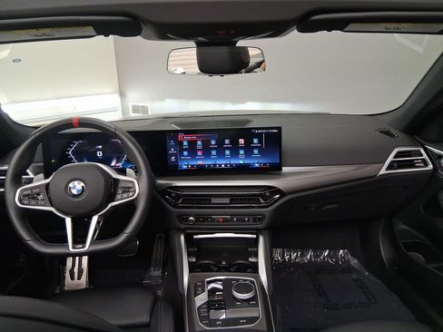 Used 2025 BMW 440i xDrive Convertible AWD/4WD image 17