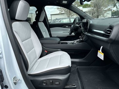 New 2026 Chevrolet Traverse High Country w/ LPO, Floor Liner Package FWD image 20