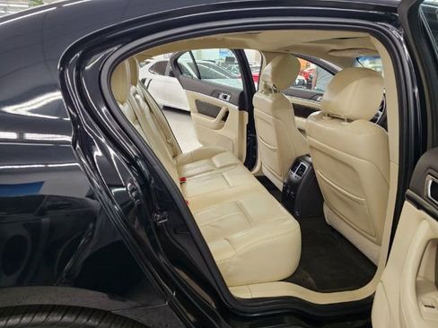 Used 2014 Lincoln MKS AWD w/ Equipment Group 101A image 34