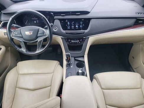 Used 2019 Cadillac XT5 Luxury AWD/4WD image 16
