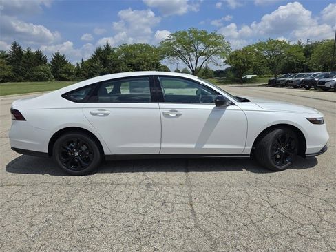 New 2025 Honda Accord SE image 18