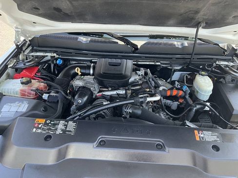 Used 2014 Chevrolet Silverado 2500 LT w/ Z71 Appearance Package AWD/4WD image 16