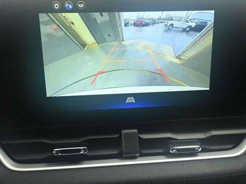 Used 2025 Chevrolet Equinox LT AWD/4WD image 30