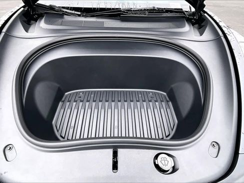 Used 2025 Tesla Model 3 Long Range image 30