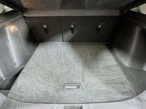 Used 2025 Chevrolet Trax LT image 27