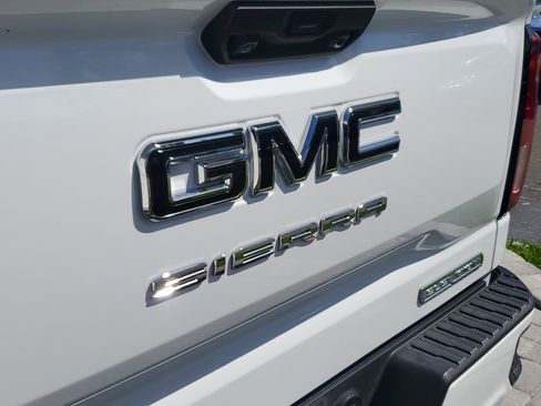 Certified 2025 GMC Sierra 1500 Elevation w/ LPO, Elevation Black Package image 7