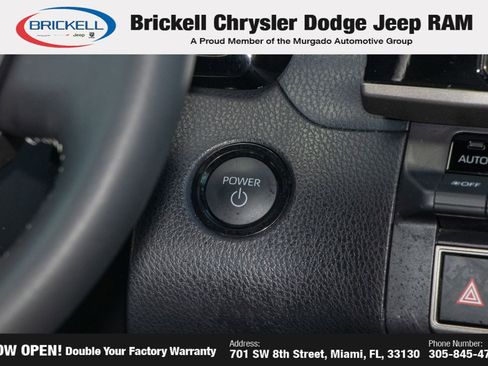 Used 2025 Toyota Camry SE FWD image 25