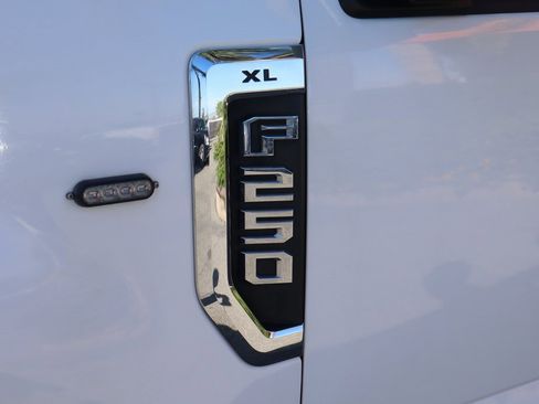 Used 2020 Ford F250 XL w/ Power Equipment Group image 54