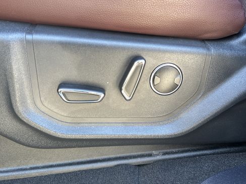 Used 2024 Ford Expedition Max Limited image 29