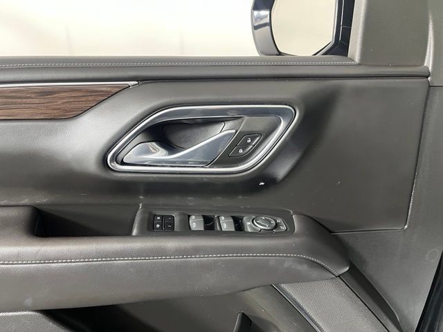 Used 2023 Chevrolet Suburban Z71 AWD/4WD image 16