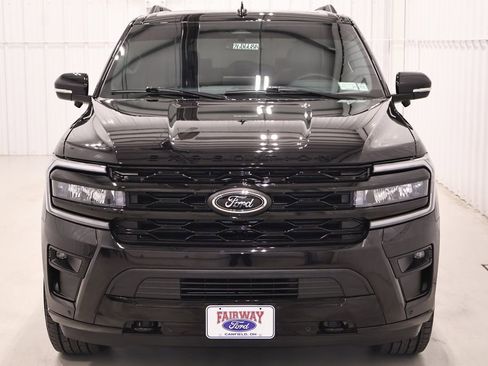 Certified 2024 Ford Expedition Limited AWD/4WD image 5