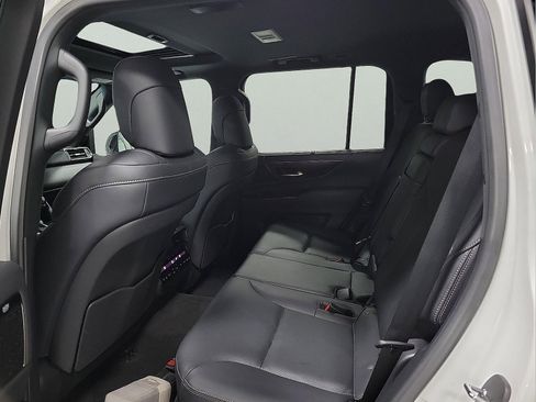 Used 2024 Lexus LX 600 4WD w/ Appearance Package image 9