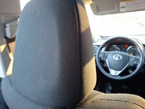 Used 2017 Toyota RAV4 XLE image 13