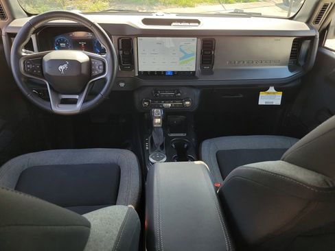 Used 2025 Ford Bronco Big Bend AWD/4WD image 17