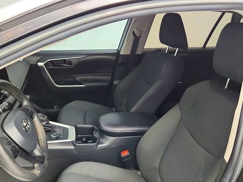 Used 2023 Toyota RAV4 LE AWD/4WD image 18