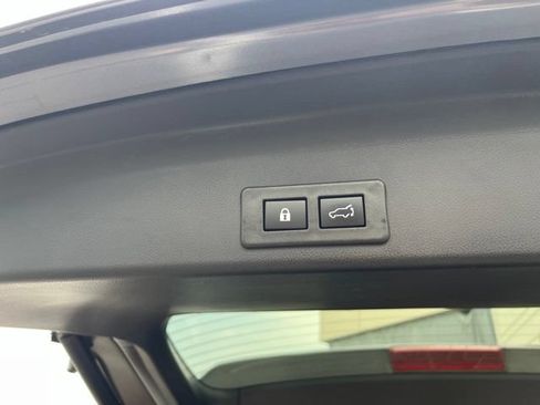 Used 2023 Subaru Ascent Limited w/ Technology Package AWD/4WD image 34